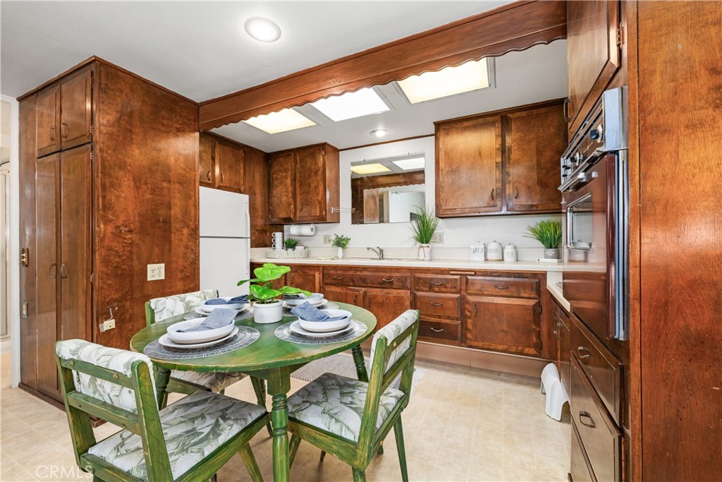 13600 Cedarcrest 111A