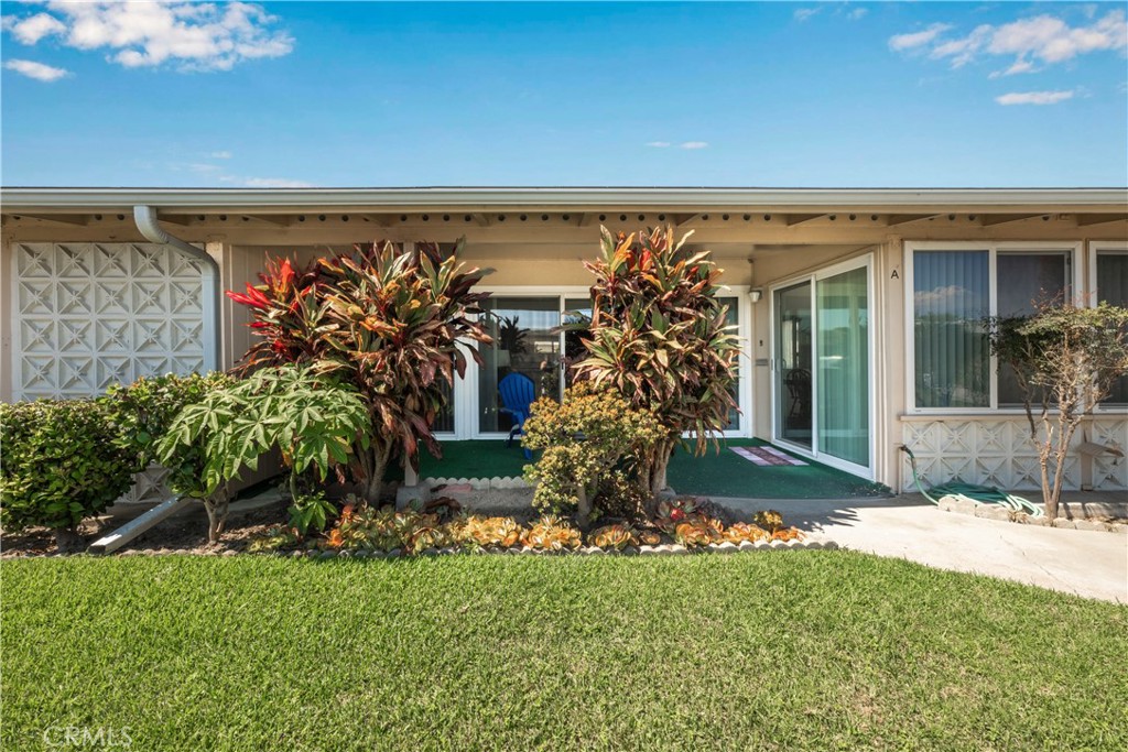 13600 Cedarcrest 111A