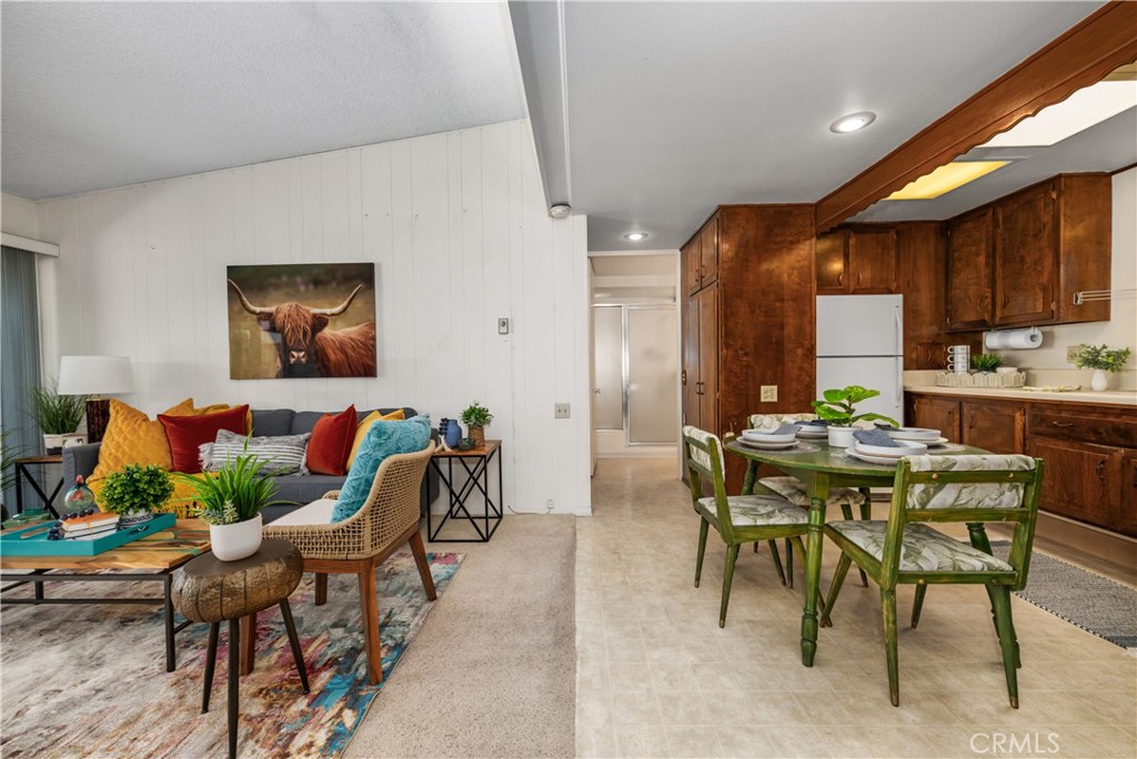 13600 Cedarcrest 111A