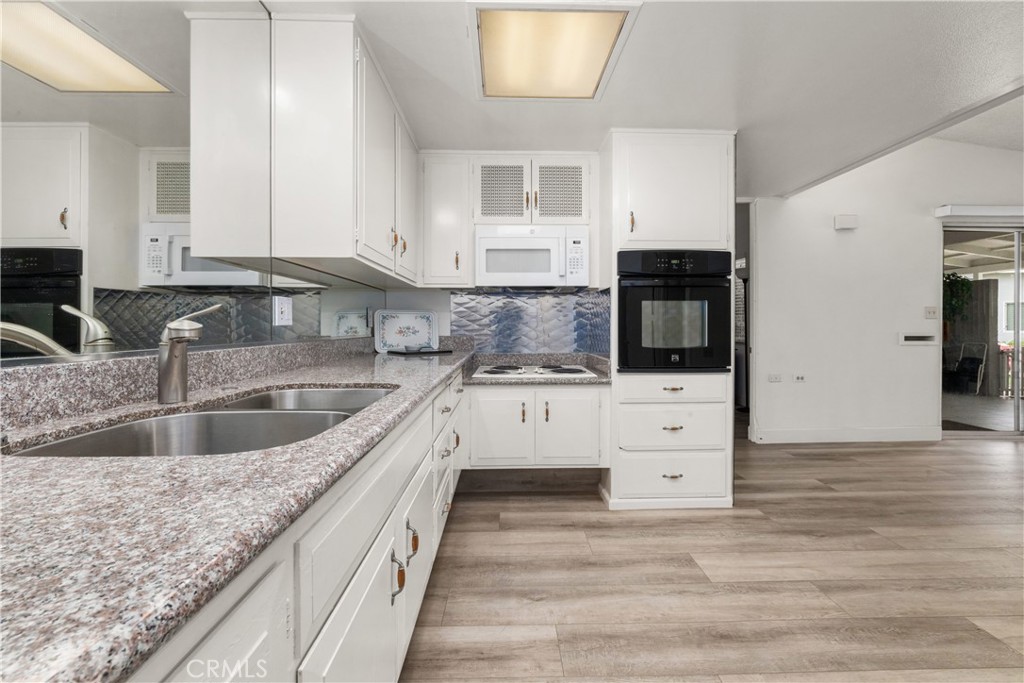 1562 Golden Rain Road 44i