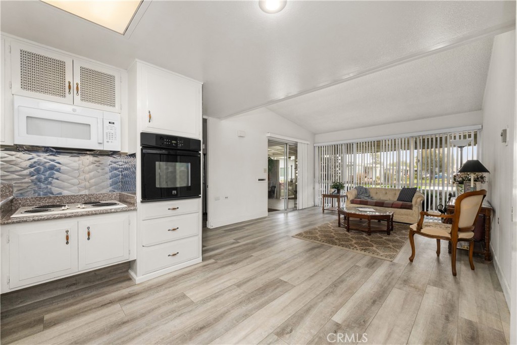 1562 Golden Rain Road 44i