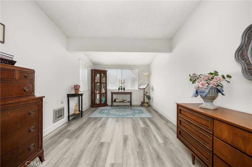 1562 Golden Rain Road 44i