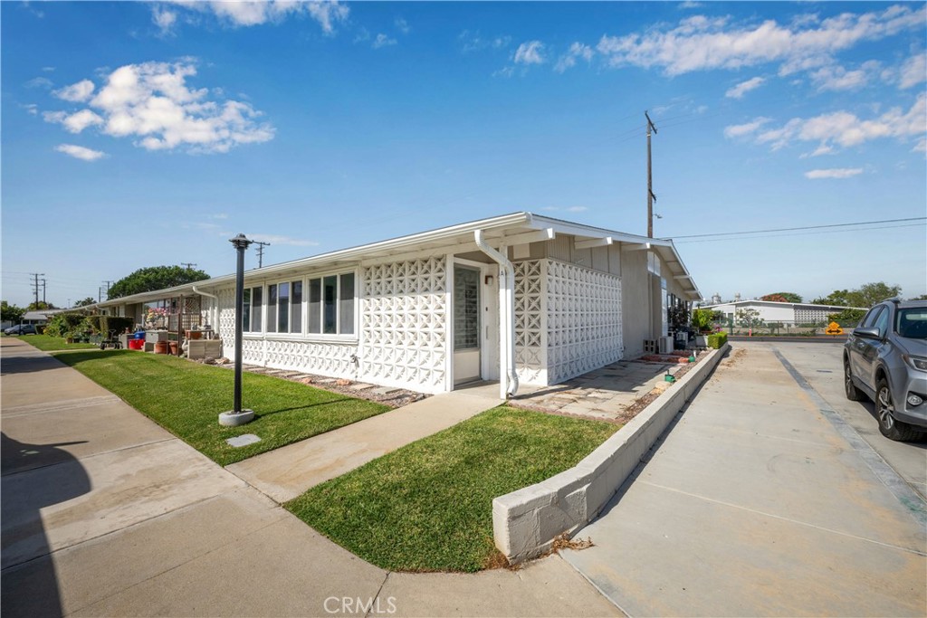 1232 Golden Rain Road 71A