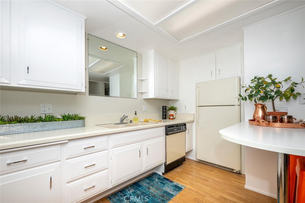 13701 Annandale Drive 14L