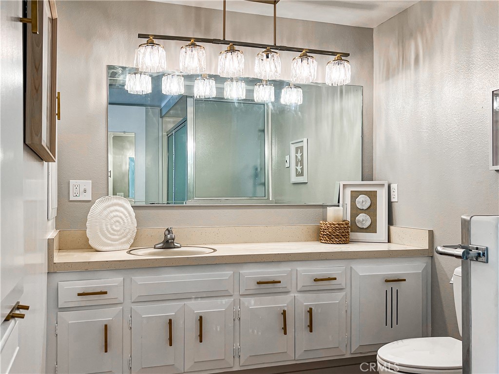 13421 Danbury Lane, M6-135F