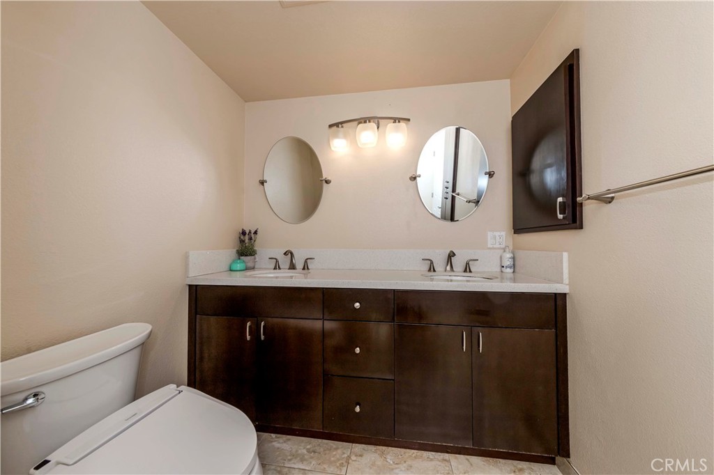 1231 Golden Rain Road 70G