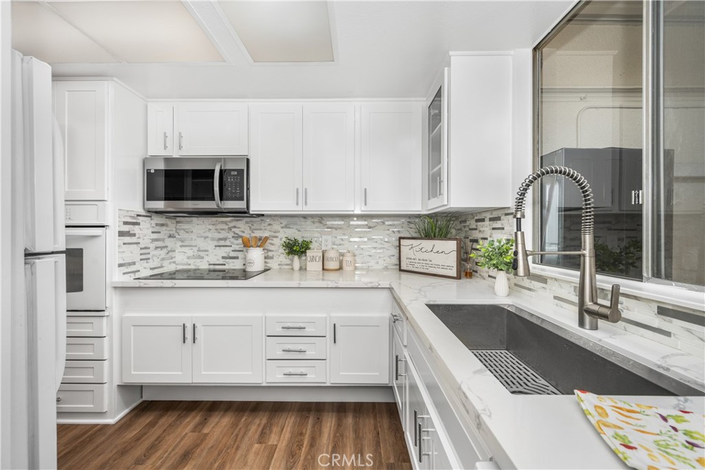 13120 Del Monte Drive 47B