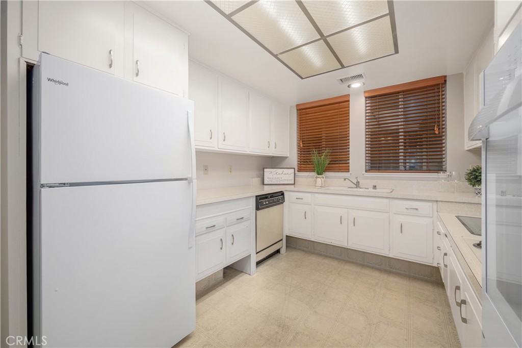 1860 McKinney Way 21L