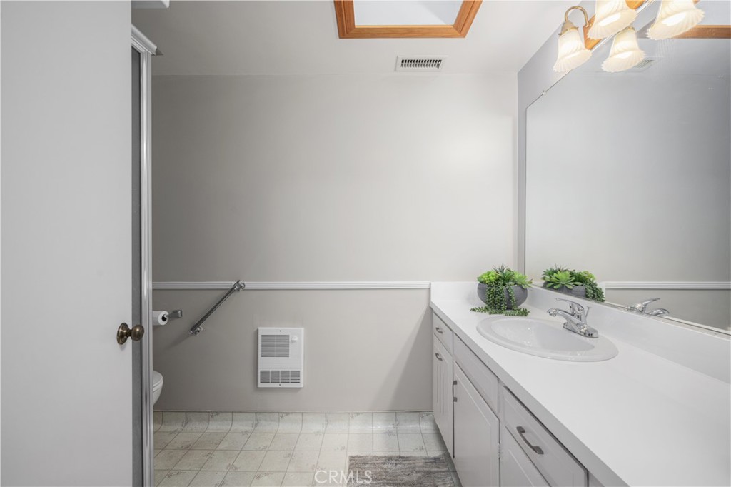 1860 McKinney Way 21L