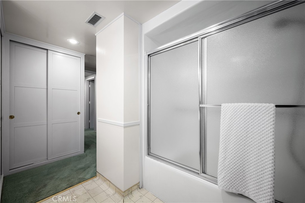 1860 McKinney Way 21L