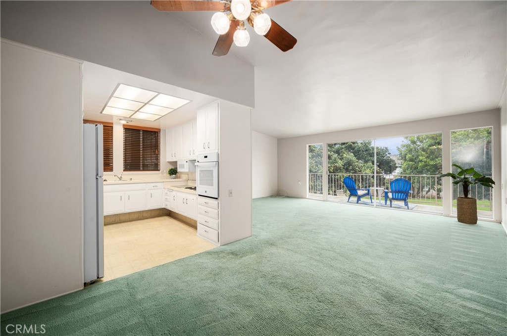 1860 McKinney Way 21L