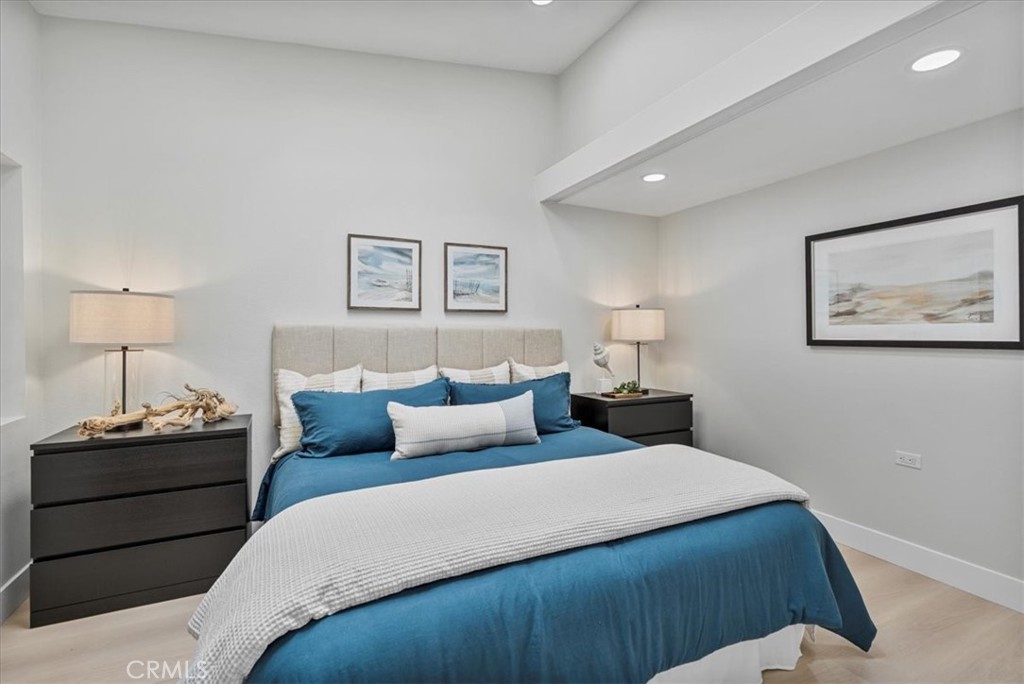 1600 Northwood Rd. M11-275B