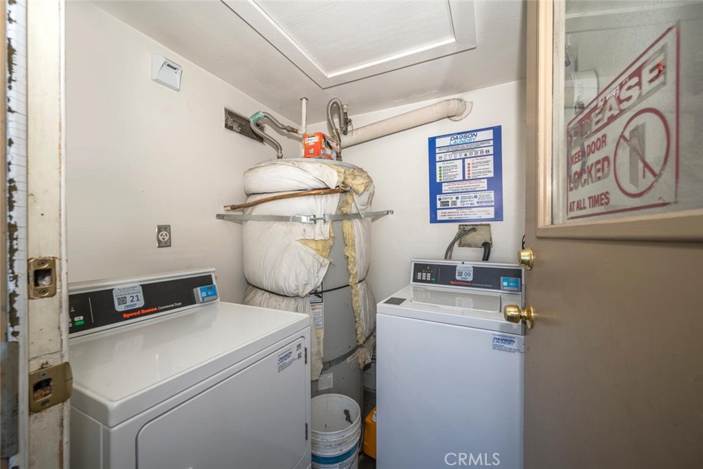 1233 N Avenida De La Suerte 1