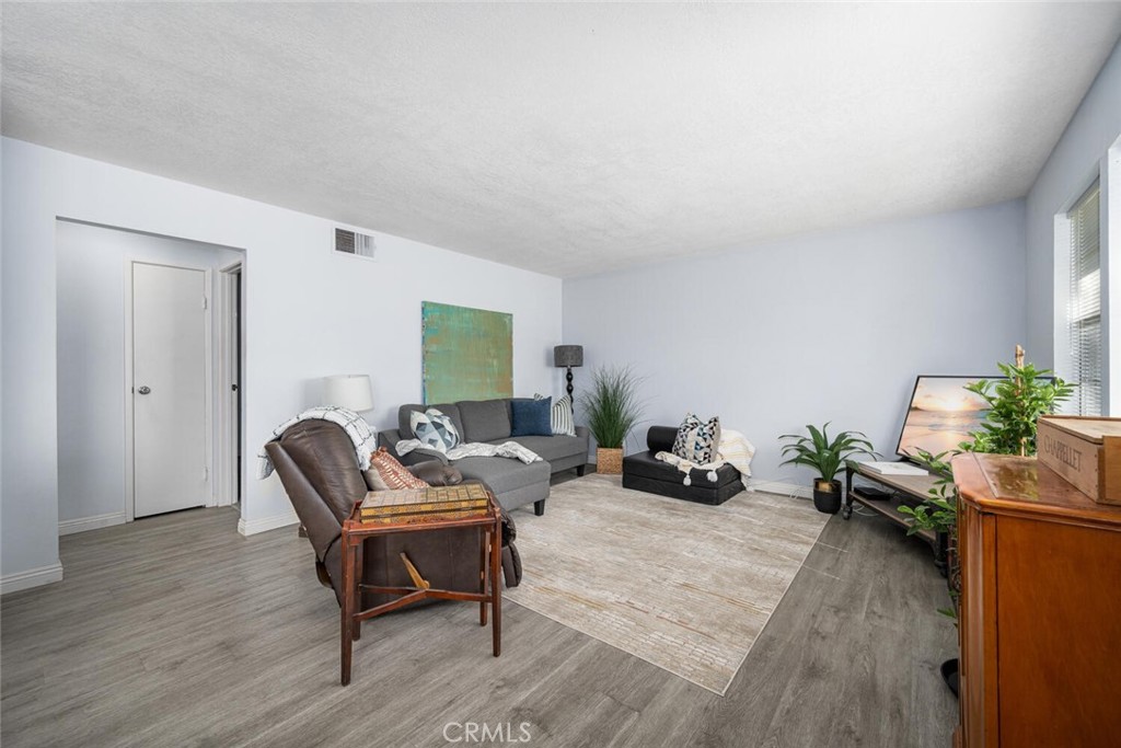 1233 N Avenida De La Suerte 1