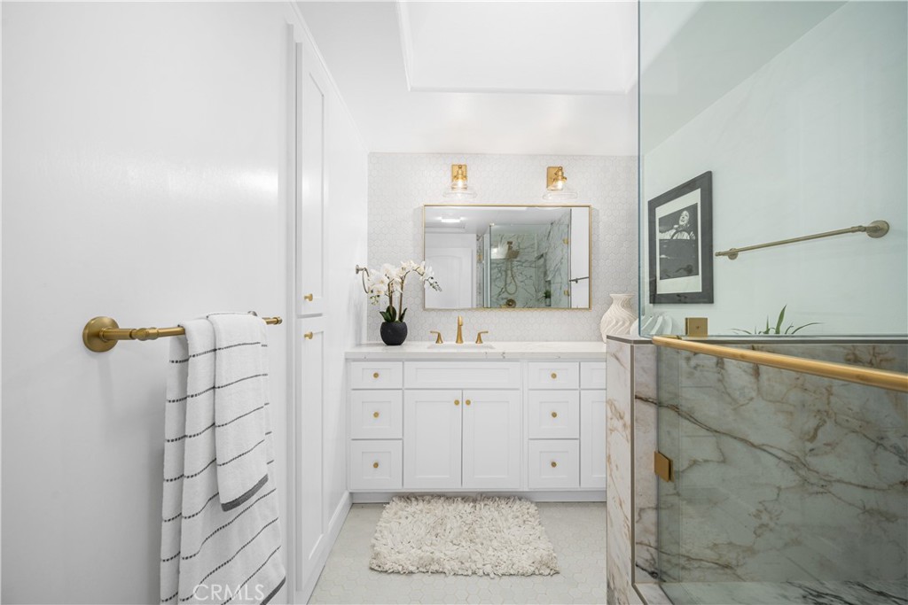 1301 Skokie Road 27L