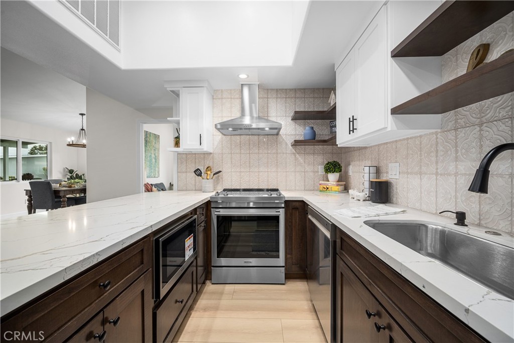 1301 Skokie Road 27L