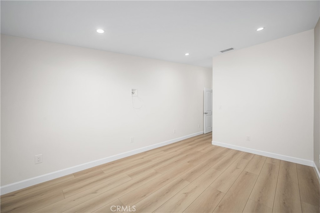 1301 Skokie Road 27L