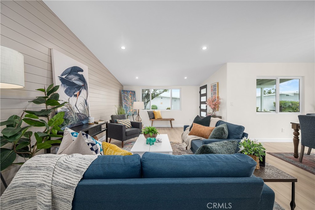 1301 Skokie Road 27L