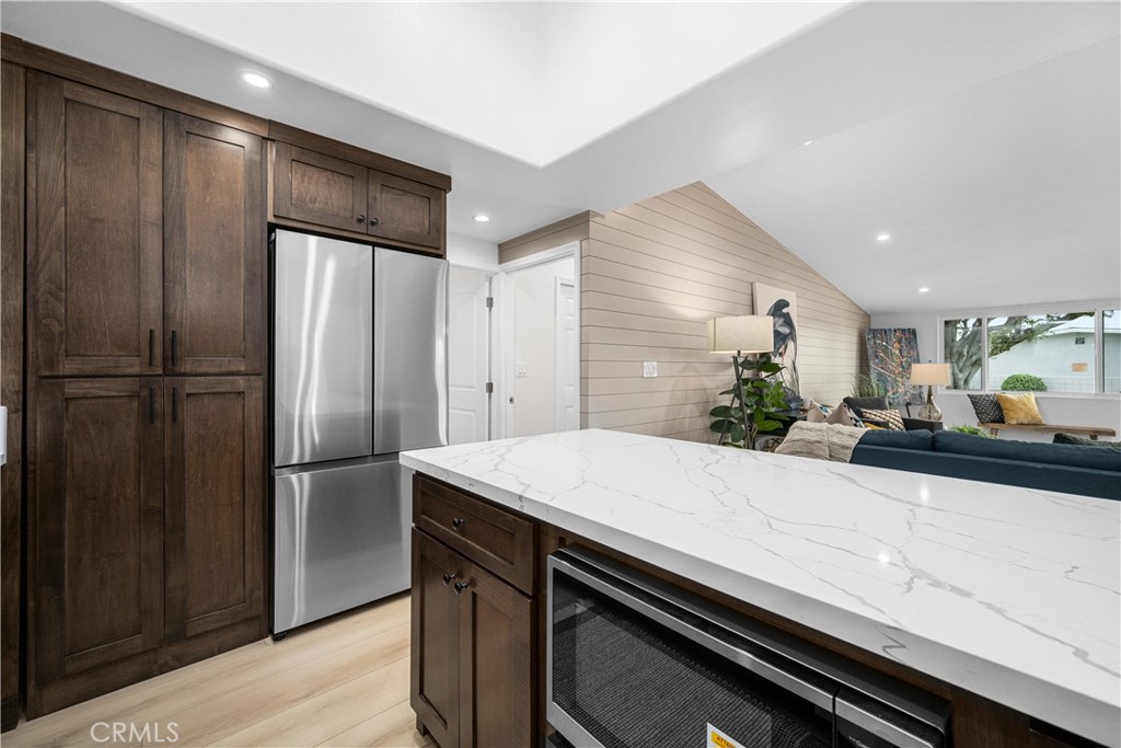 1301 Skokie Road 27L