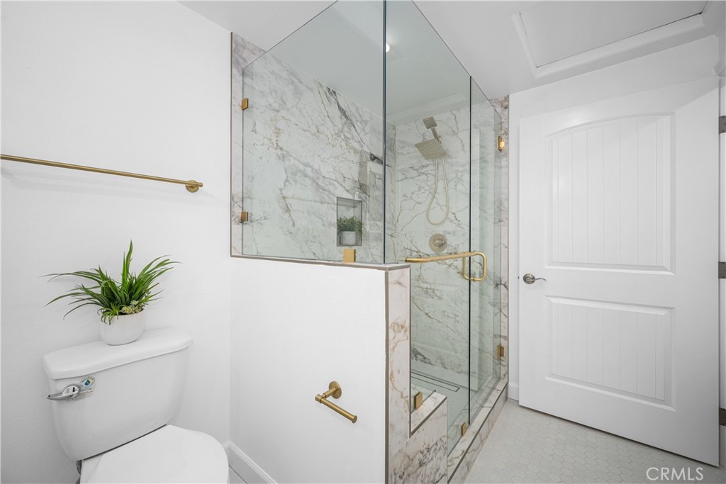 1301 Skokie Road 27L