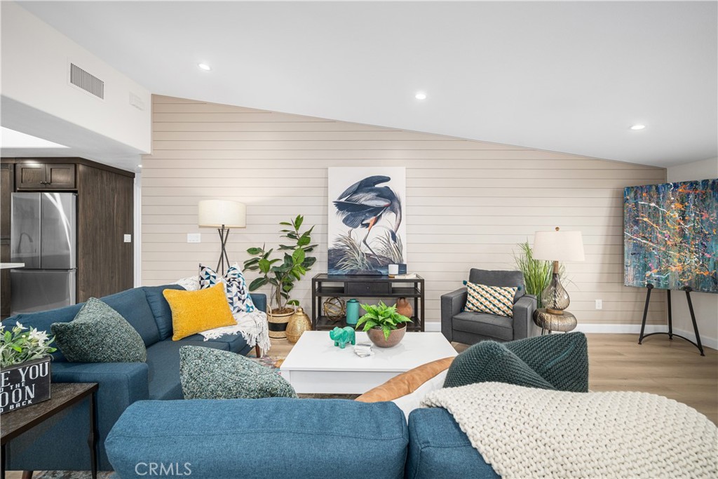 1301 Skokie Road 27L