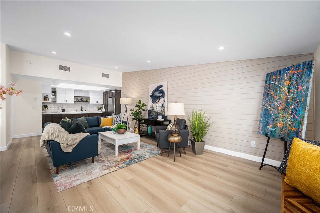 1301 Skokie Road 27L