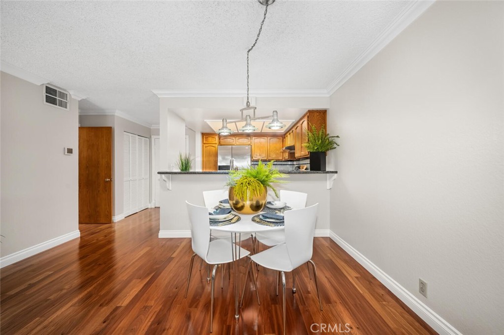 2599 Walnut Avenue 130