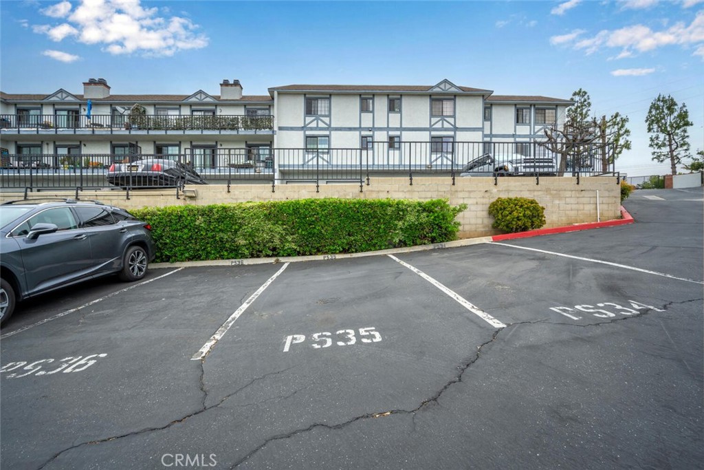 2599 Walnut Avenue 130