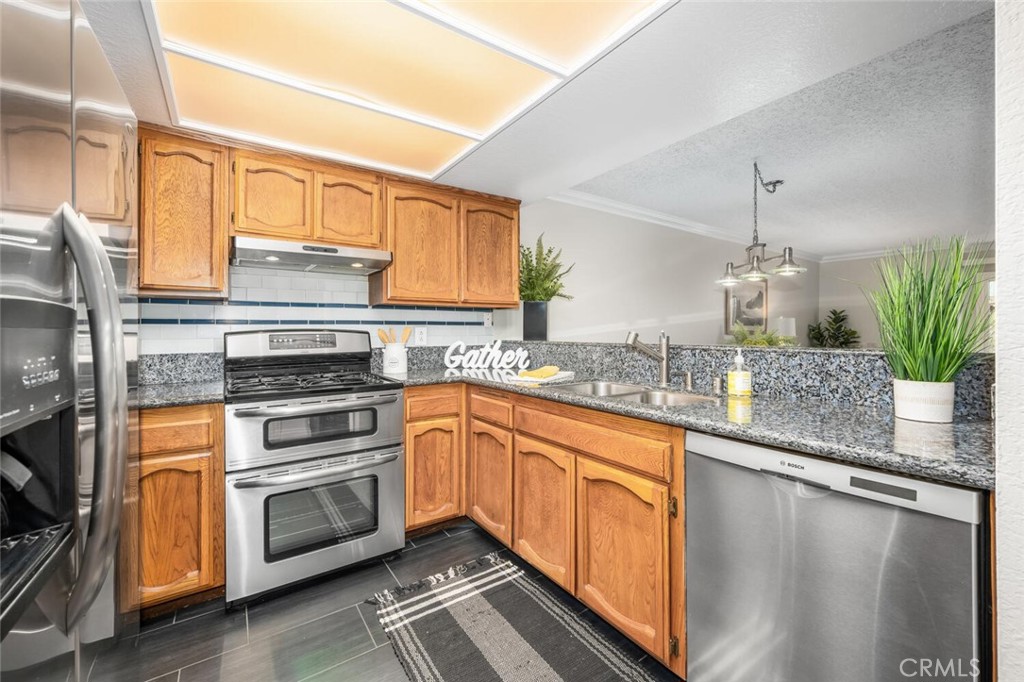 2599 Walnut Avenue 130