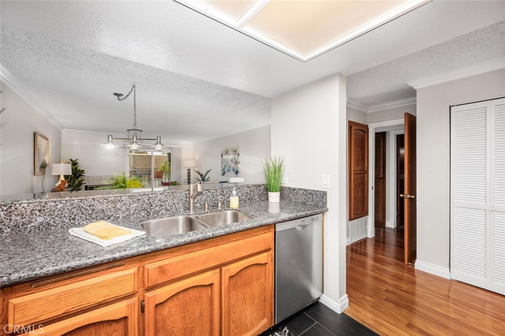 2599 Walnut Avenue 130