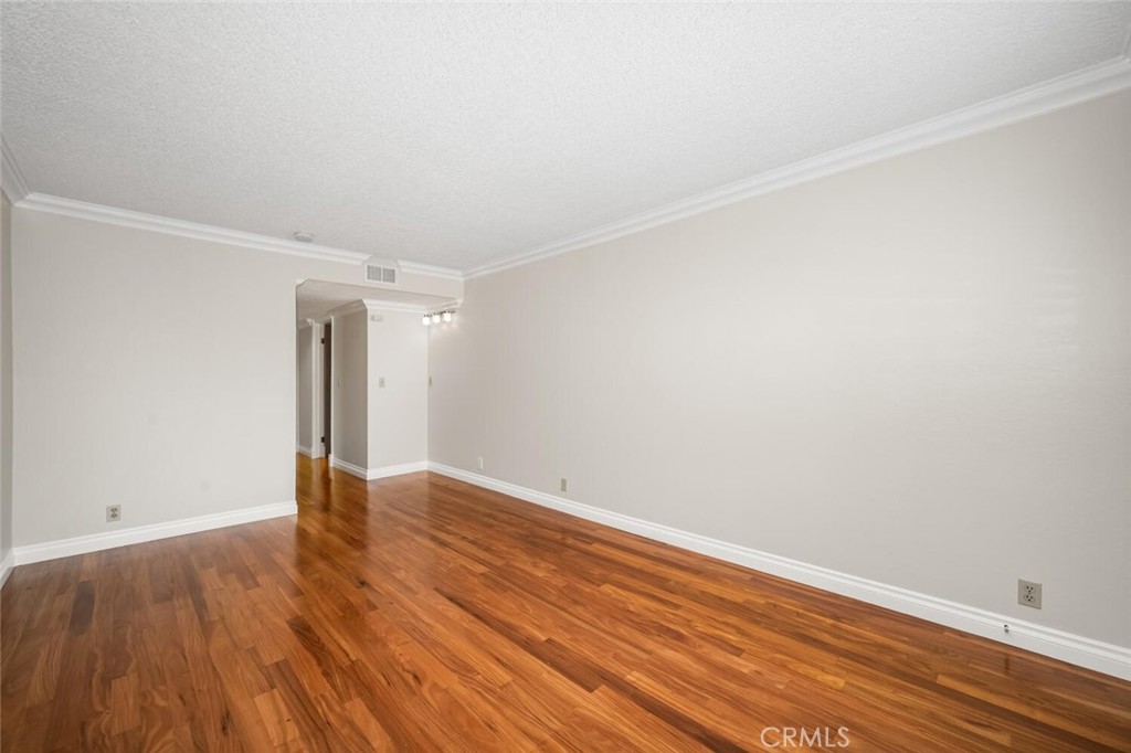 2599 Walnut Avenue 130