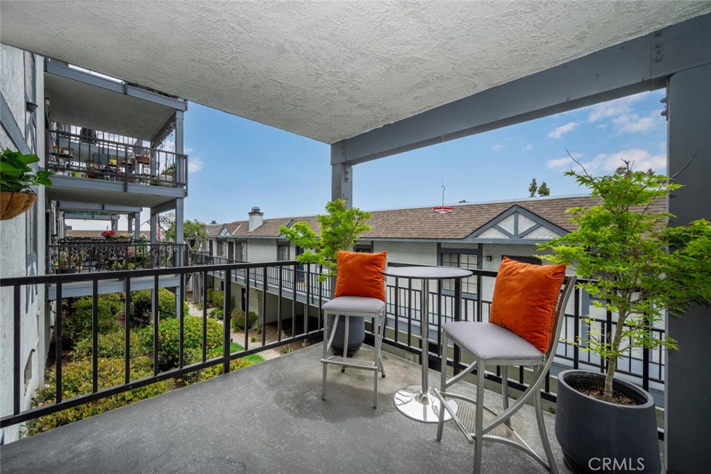 2599 Walnut Avenue 130