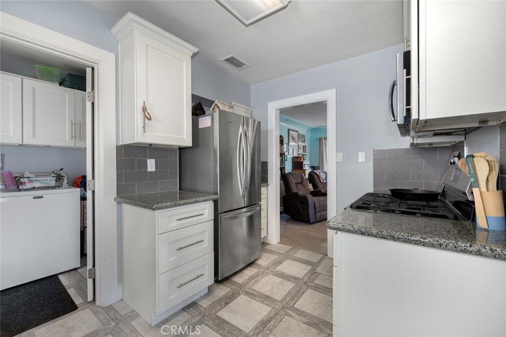 25640 President Avenue