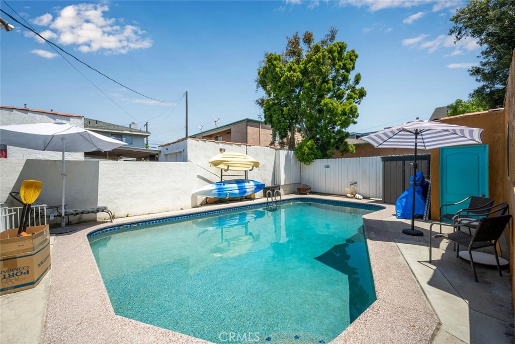 25640 President Avenue