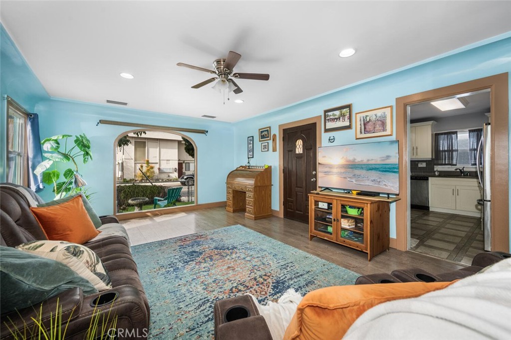 25640 President Avenue