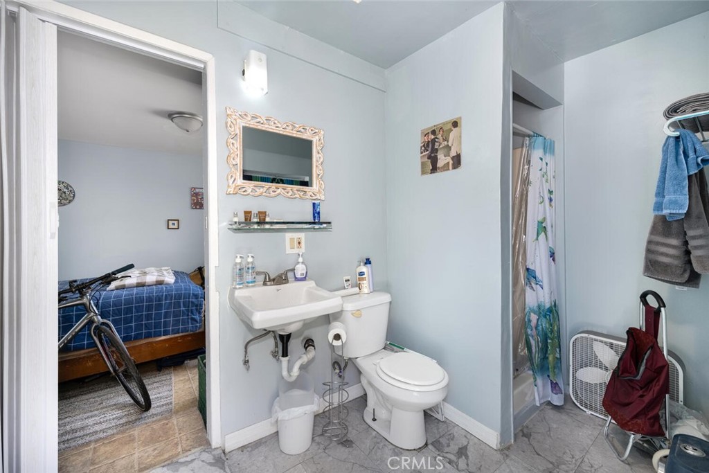 25640 President Avenue