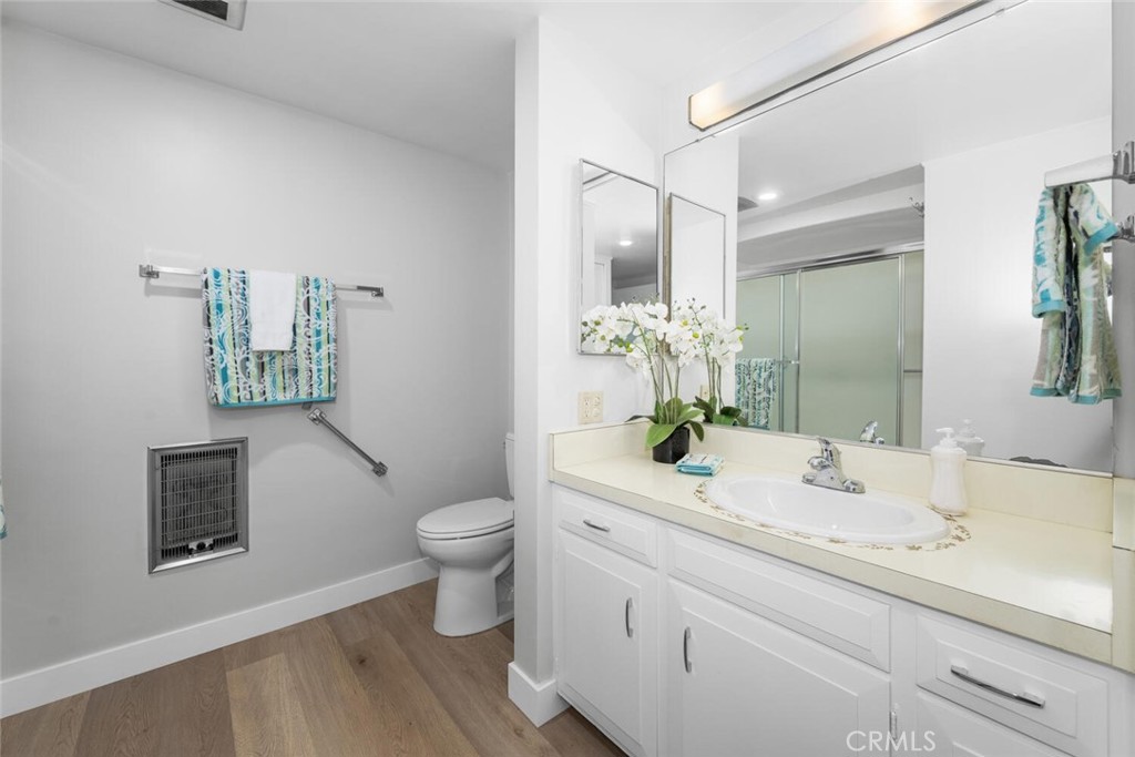 1930 St John Road 29L