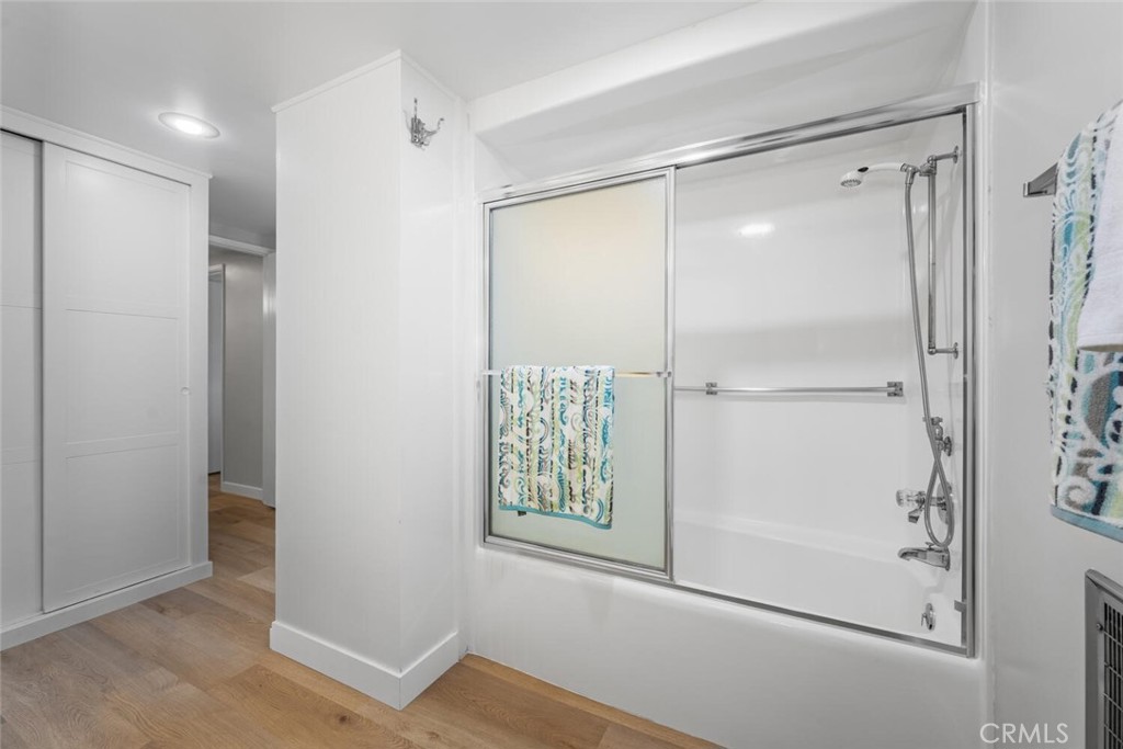 1930 St John Road 29L