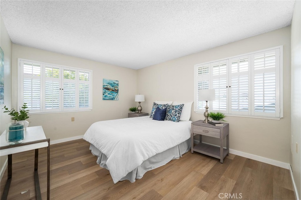 1930 St John Road 29L