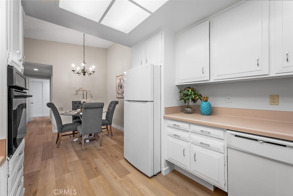 1930 St John Road 29L