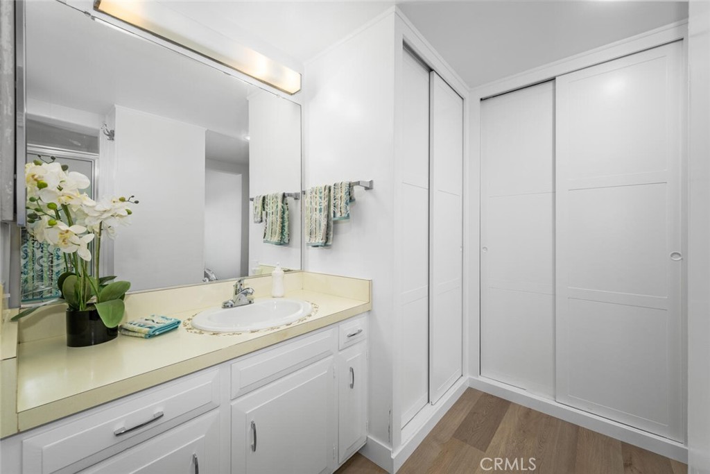 1930 St John Road 29L