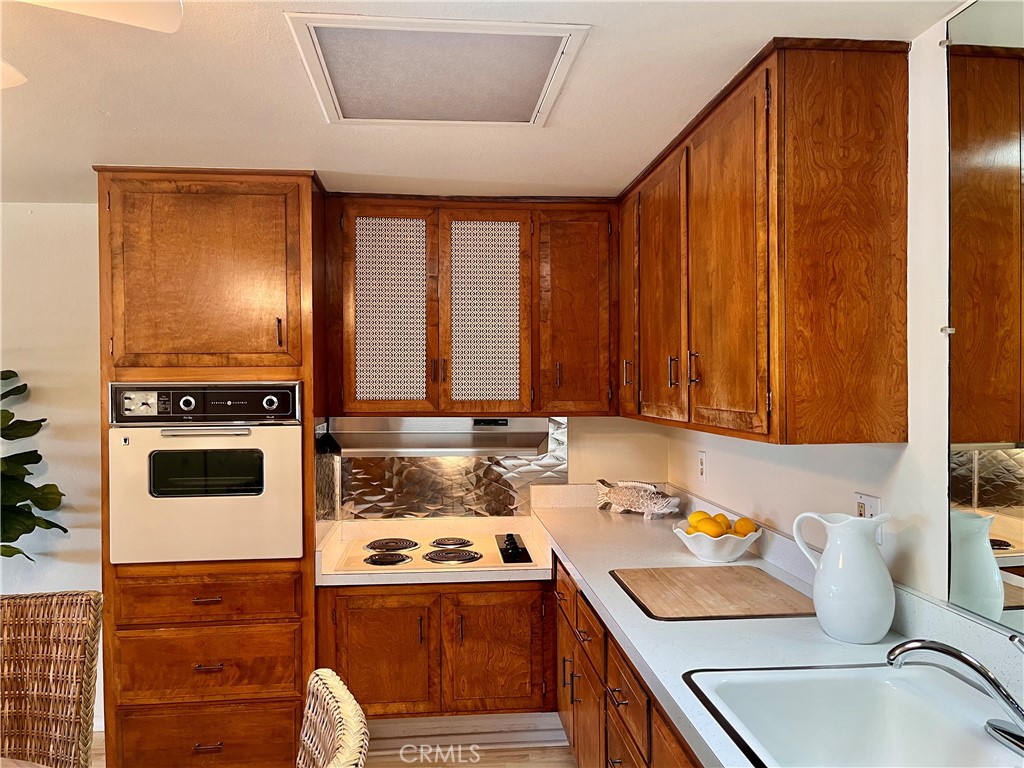 13630 Alderwood M4-77B