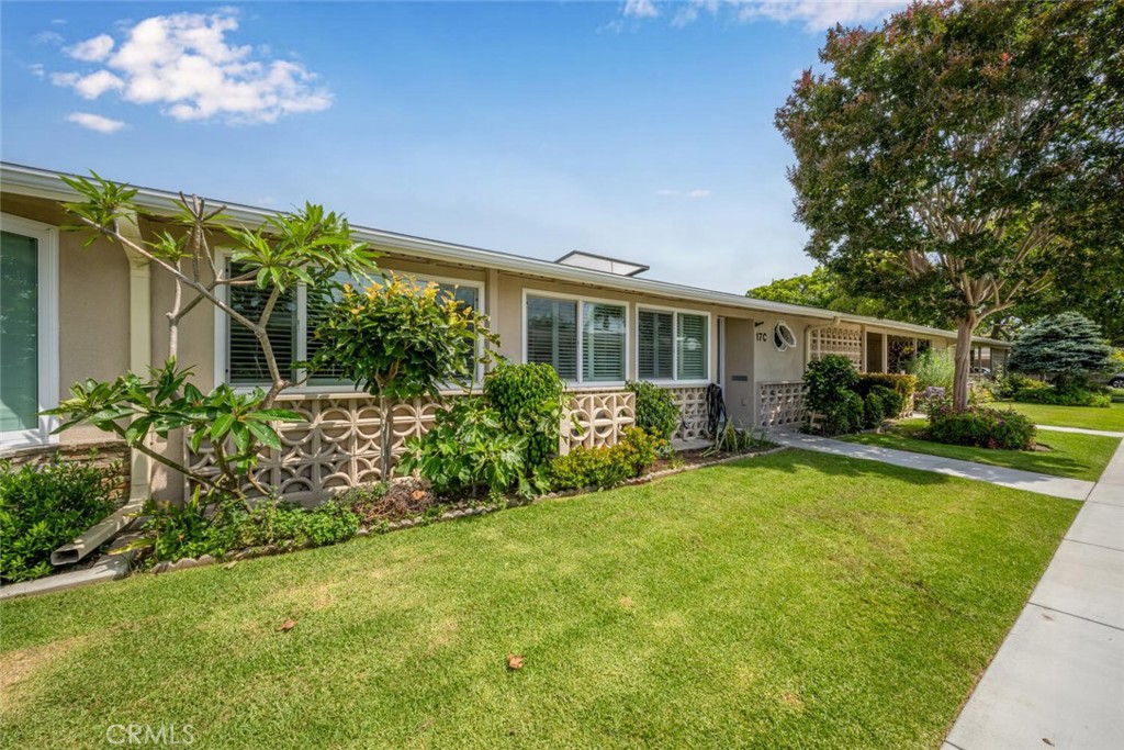 1730 Sunningdale Drive 17C