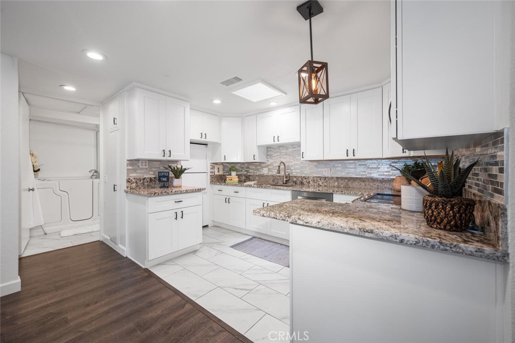 1730 Sunningdale Drive 17C