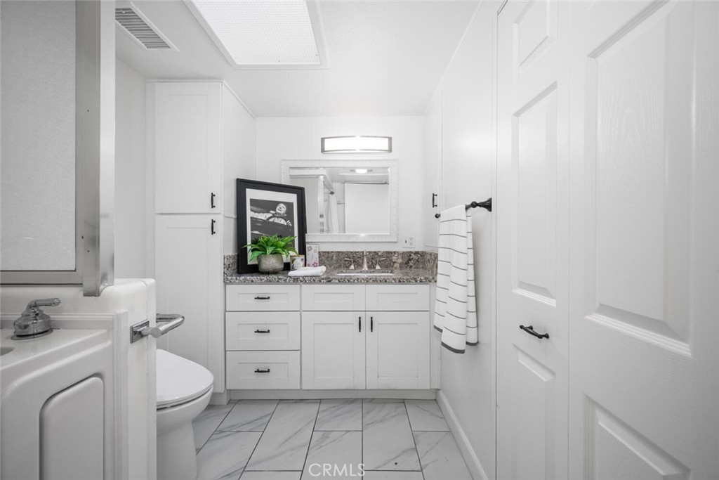 1730 Sunningdale Drive 17C