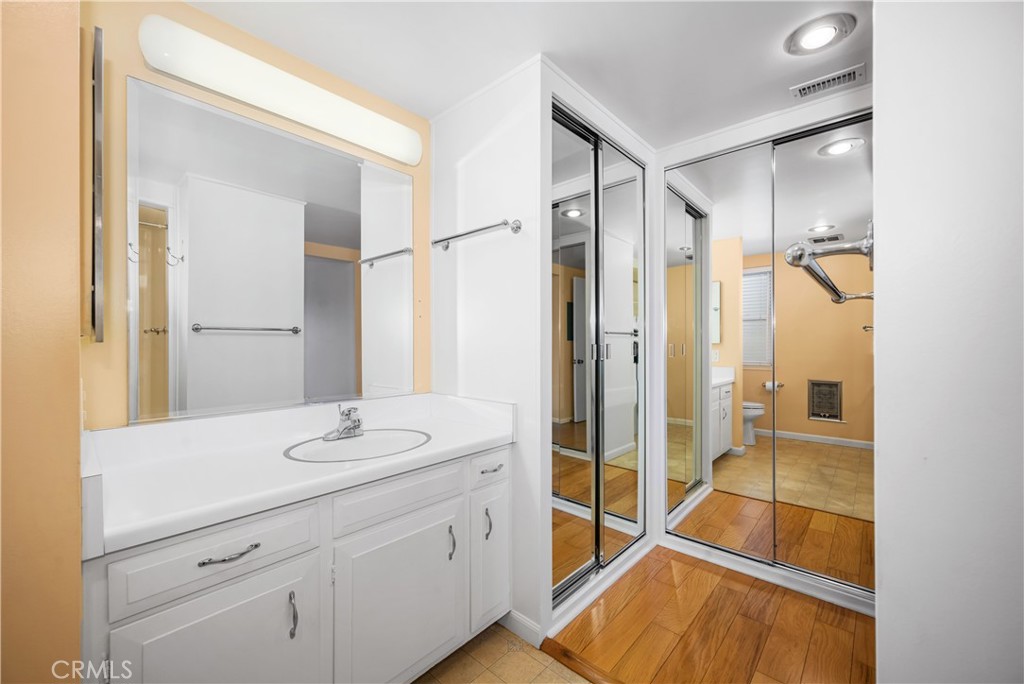 1980 McKinney Way 13P