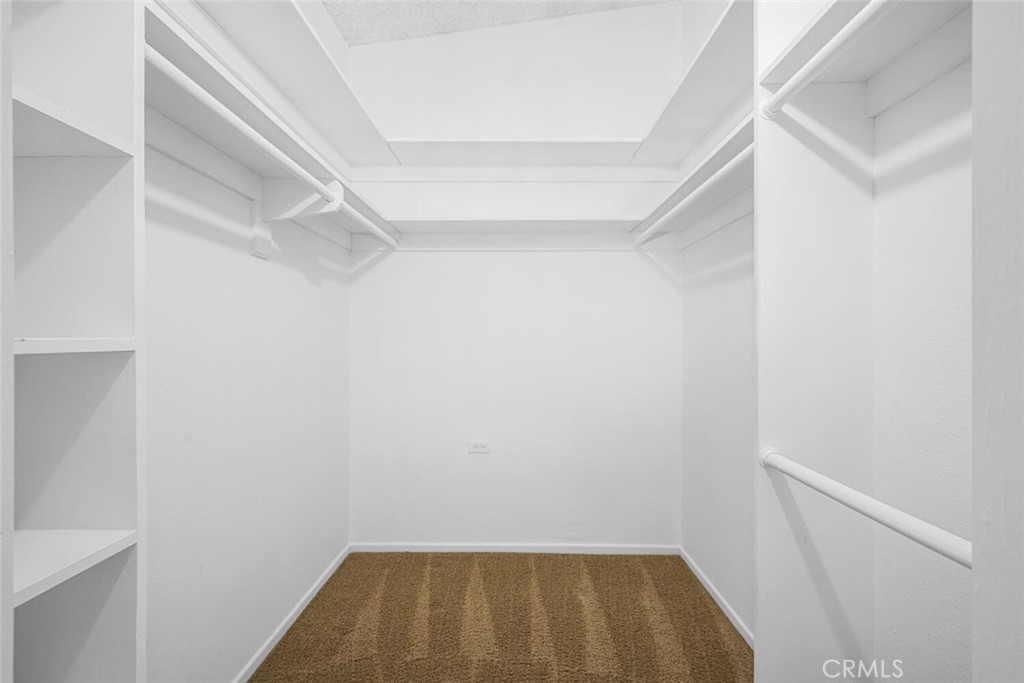 1601 Glenview Road 64K