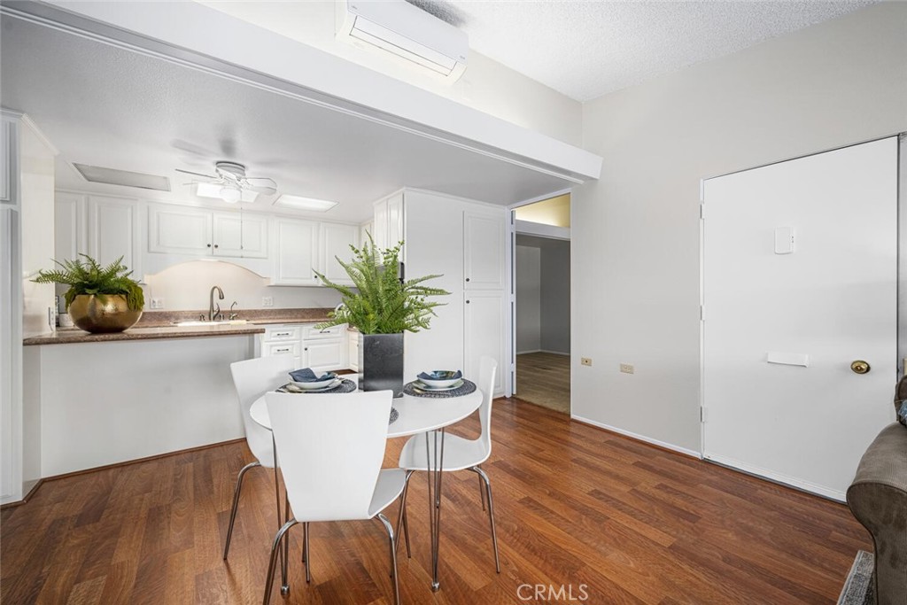 1601 Glenview Road 64K