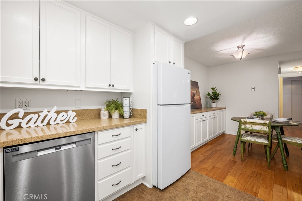 1930 St John Road 29D