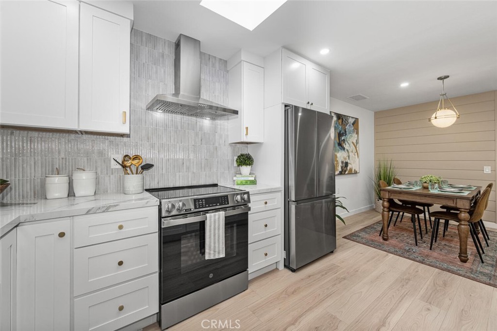 2338 Avenida Sevilla N